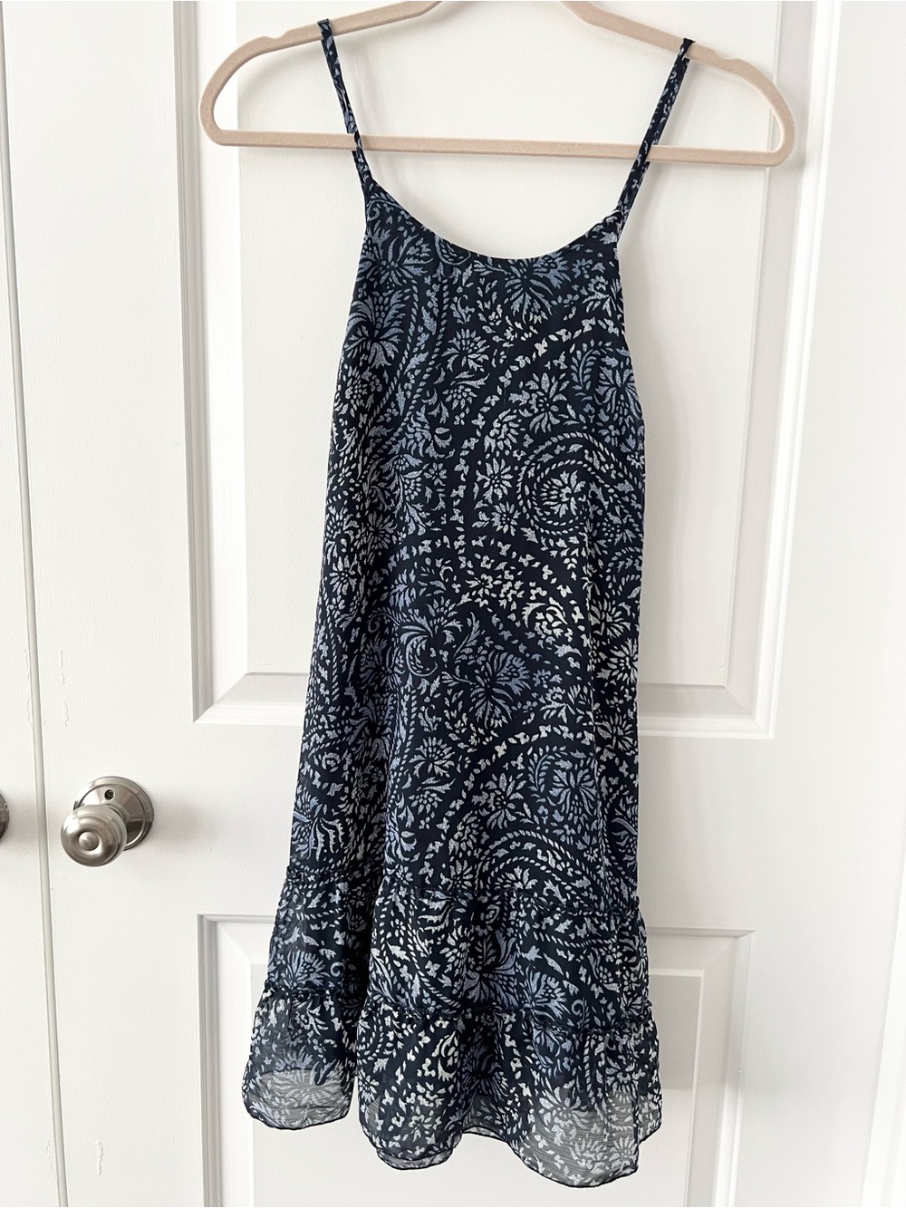 Abercrombie & Fitch Sleeveless Cross Back Ruffle Blue Pattern Mini Dress | Small